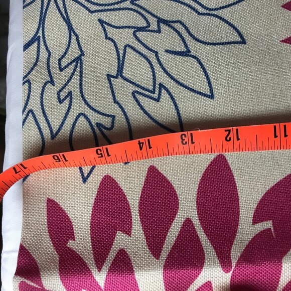 NWOT Pillow Cover for 16"x16" pillows. Decoration, flowers, couch, design - Picture 6 of 8